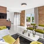 Chic By Πανσιόν Valizza